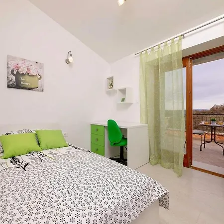 Holiday home Vista Visinada *
